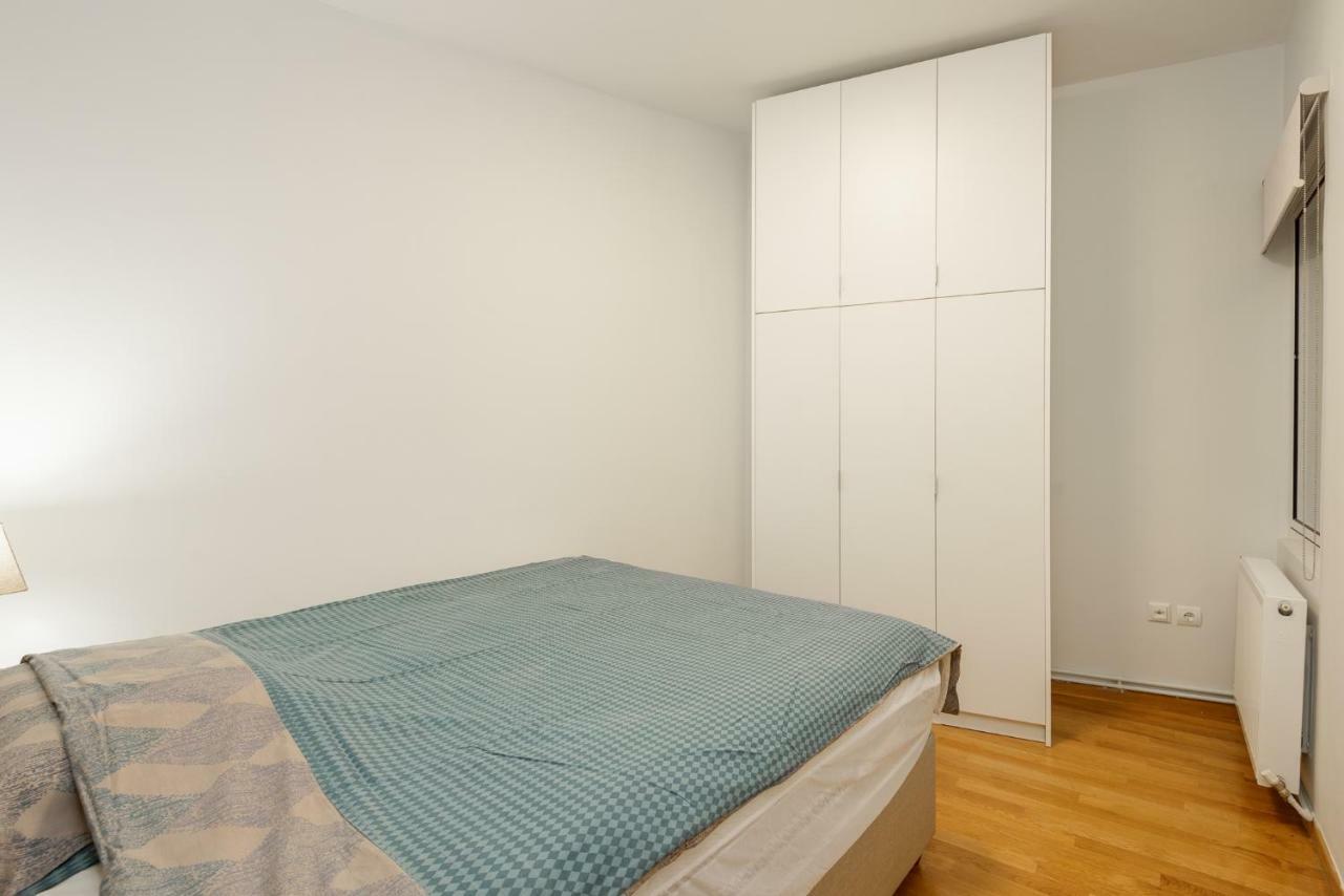 Brand-New Modern Flat In Heart Of City سالونيك المظهر الخارجي الصورة