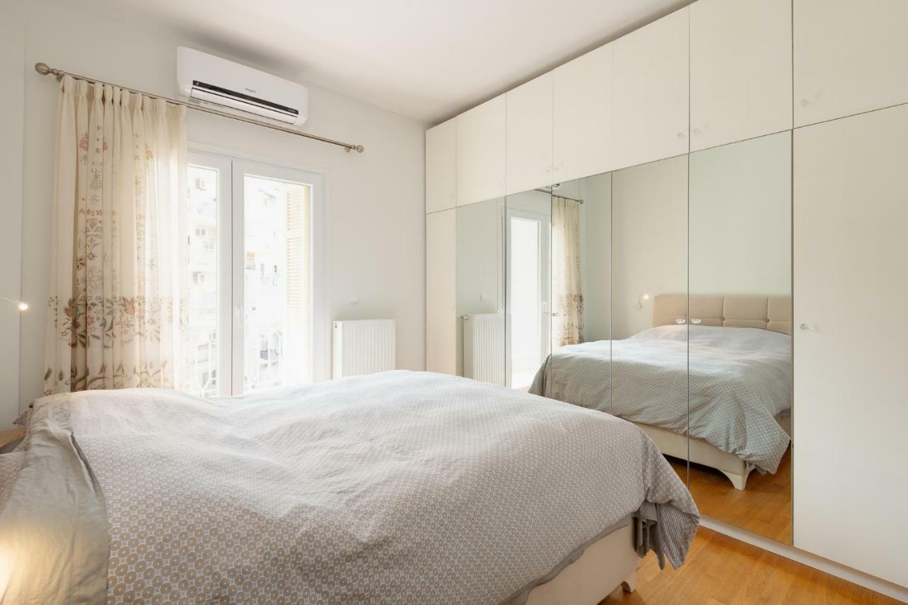 Brand-New Modern Flat In Heart Of City سالونيك المظهر الخارجي الصورة